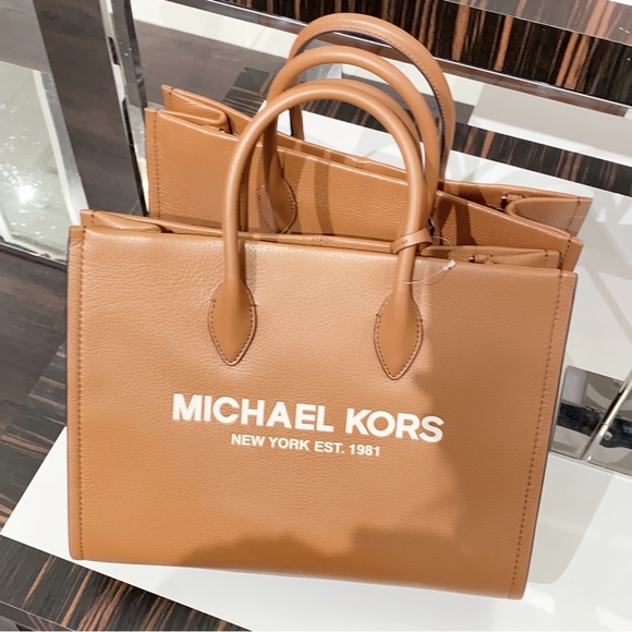 Michael Kors Mirella medium tote crossbody - Picture 3 of 10